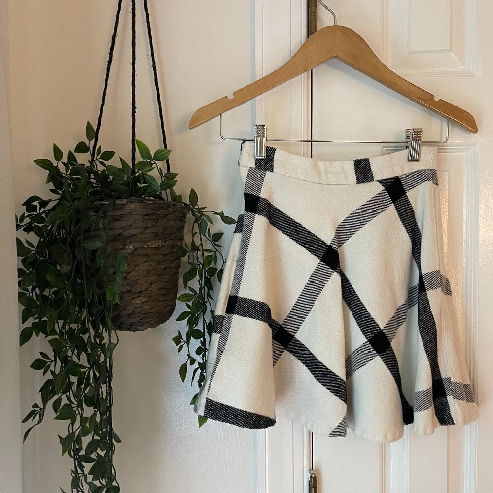 URBAN OUTFITTERS / COOPERATIVE Plaid knit skater skirt | Size 0